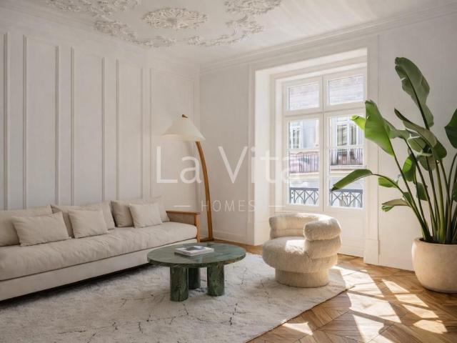 Penthouse T3 com 175 m2, a escassos metros do largo de Santo. 0m² Estrela