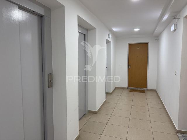 Apartamento t3 com 2 varandas e vista mar em sines