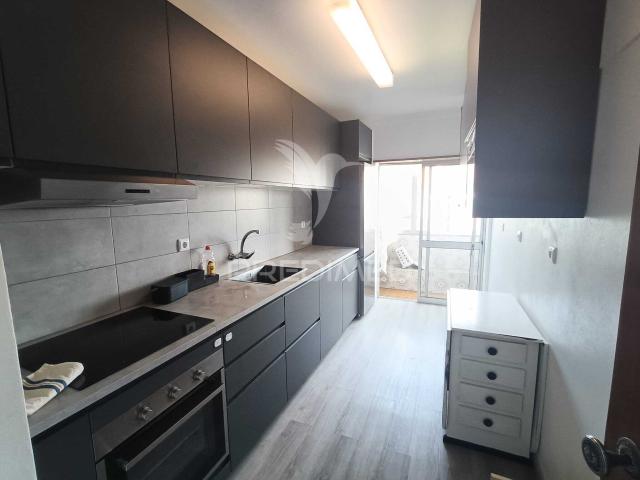 Apartamento T3 com cozinha remodelada Beja