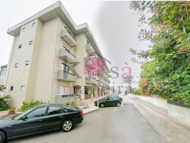 Apartamento T3 com Área bruta privativa: 126,9300 m² em Santa Maria Da Feira Aveiro