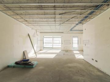 Apartamento T3 com boas áreas e garagem | Paradela, Santo António dos Cavaleiros
