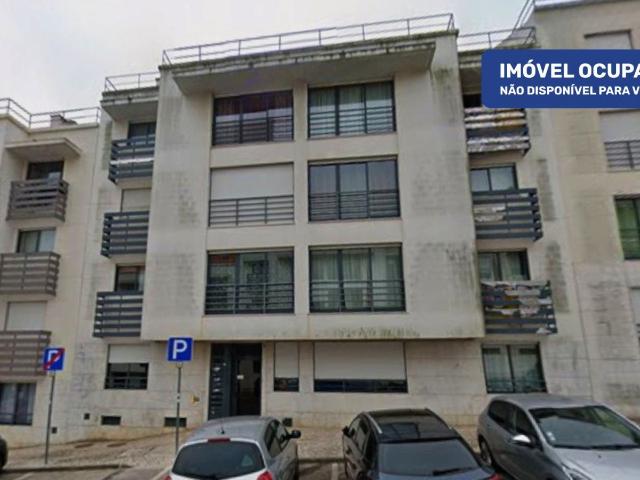 APARTAMENTO T3 COM GARAGEM BOX E ARRECADAÇÃO