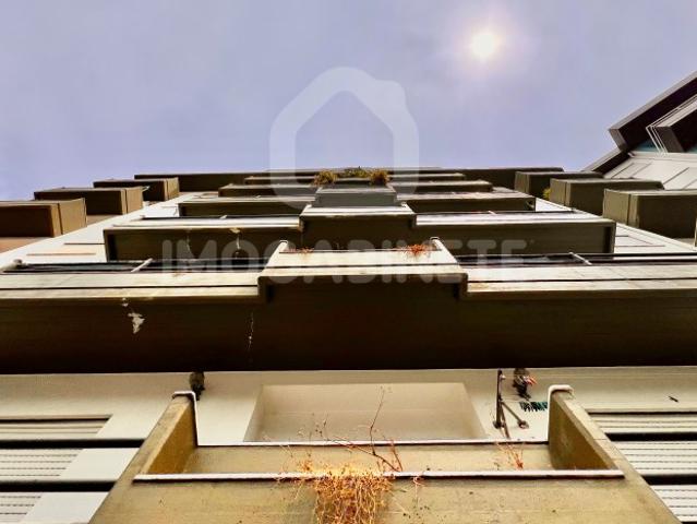Apartamento T3 com Suíte, Garagem, Arrumo com Janela e Duas Varandas Zona Central da Figueira da Foz