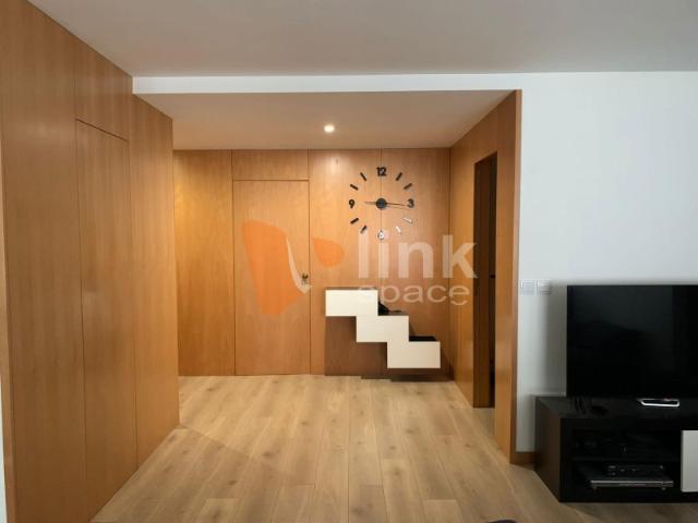 Apartamento T3 com garagem e elevador em São Vicente Braga