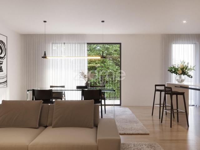 Apartamento T3 com garagem e varanda em S. Vicente