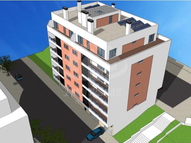 Apartamento T3 com garagem, em Alverca