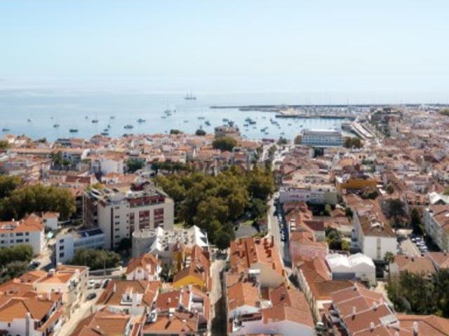 Apartamento T3 com garagem, em condominio, Cascais