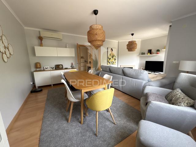 Apartamento T3 com Garagem em Santa Luzia, Abrantes