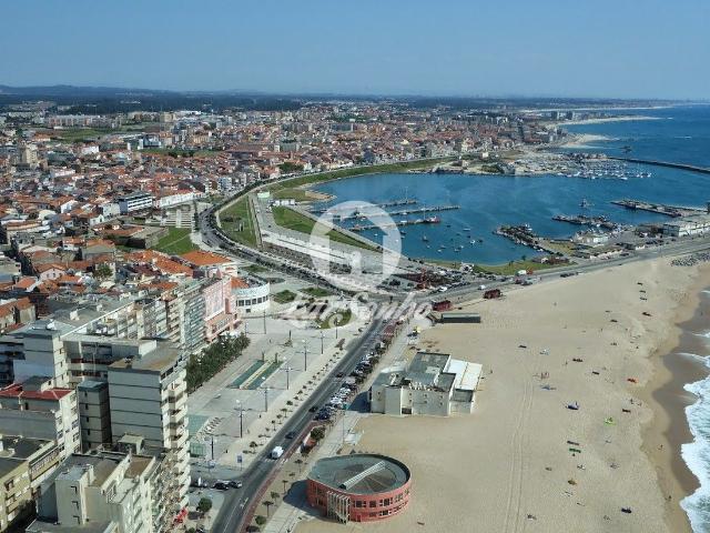 Apartamento T3 com garagem fechada na Póvoa de Varzim