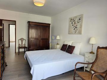 Apartamento T3 com garagem fechada, 1º andar sem elevador, e. 136m² Caldas da Rainha Nossa Senhora Do Pópulo, Coto E São Gregório