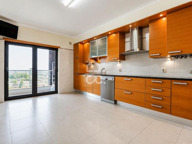Apartamento T3 com garagem na Quinta de São Luís, Pereira