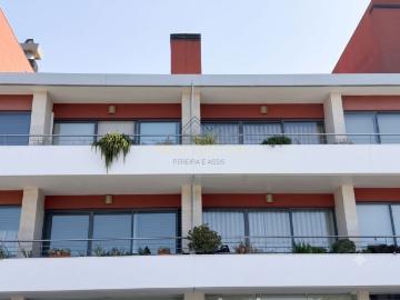 APARTAMENTO T3 COM GARAGEM NO CENTRO DE CANTANHEDE