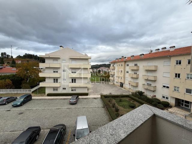 Apartamento T3 com Garagem no Centro Tarouca