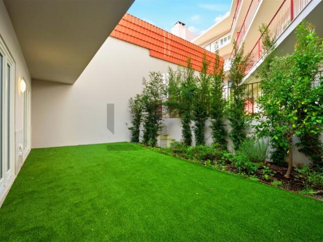 Apartamento T3 com Garagem para Venda junto à Av. da Liberdade, Lisboa