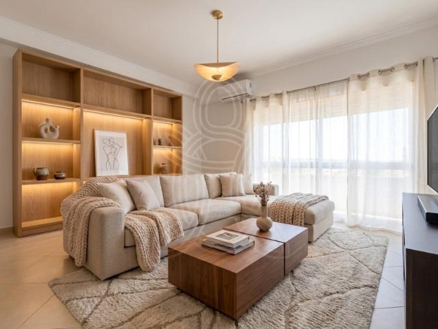 Apartamento T3 com garagem para 2 viaturas, Condeixa a Nova, Coimbra