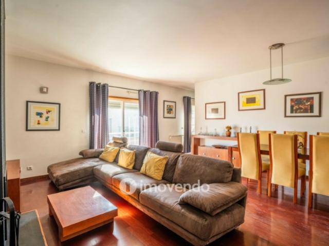 Apartamento T3 com garagem, próximo do mar, em Aguçadoura