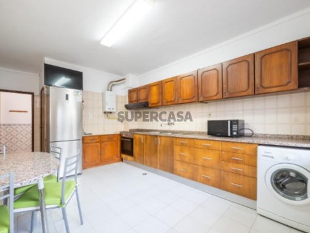 Apartamento T3 com Garagem | São Martinho do Bispo, Coimbra