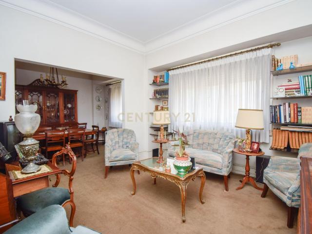 Apartamento T3 com Elevador, no Areeiro | Av. Roma| Campo Pequeno Lisboa