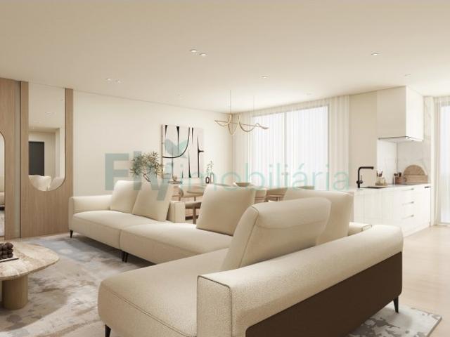 Apartamento T3 com excelente áreas em zona central de Lousada