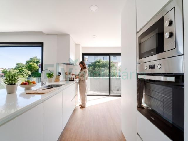 Apartamento T3 com excelente áreas em zona central de Lousada