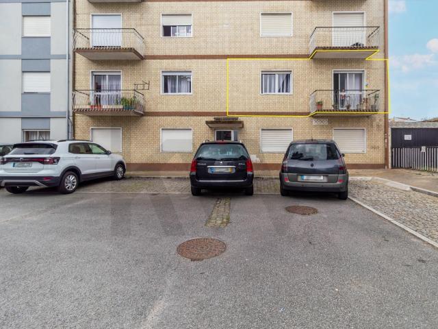 Apartamento T3 com Excelente Luminosidade e Potencial de Valorização em Ermesinde