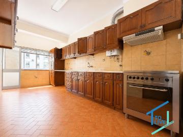 Apartamento T3 com Excelentes Áreas no Centro da Cidade de Tomar