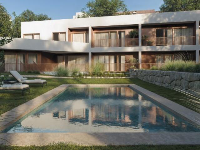 Apartamento T3 com Jardim e piscina no Centro do Porto