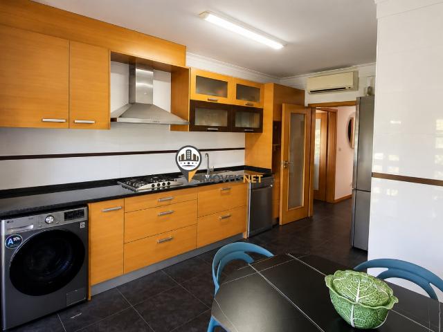 Apartamento T3 com lugar de Estacionamento para VENDA, Castelo Branco
