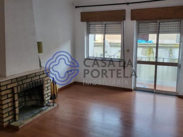 Apartamento T3 com Sotão