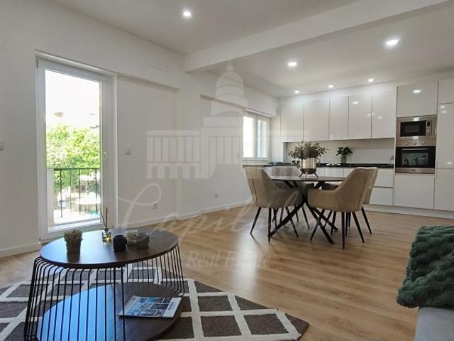 APARTAMENTO T3 COM SUÍTE, 3. W.C. S, MOBILADO E EQUIPADO !