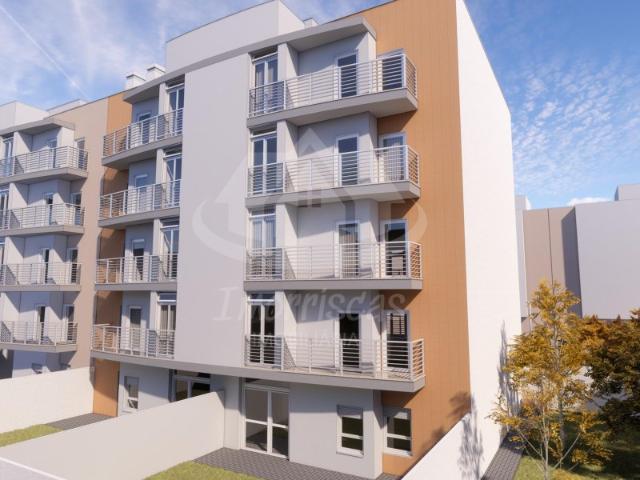 Apartamento T3 com suite e garagem na Quinta da Flamenga, Vialonga