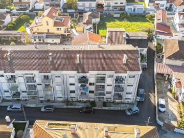 Apartamento T3 com Suite e Garagem para 2 Carros – Centro de Estarreja