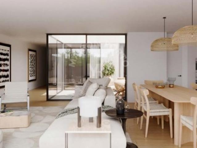 Apartamento T3 com Suite e Lugar de Estacionamento em Paranhos, Porto