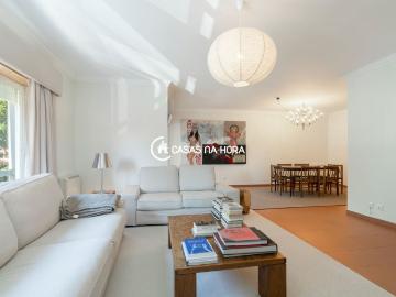 Apartamento T3 com Suite, Varandas e Vista Jardim | Rua Garcia de Resende | Cascais
