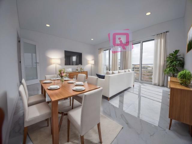 Apartamento T3 com parqueamento. Vistas de mar e rio