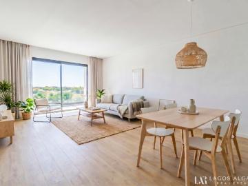 Apartamento T3 com piscina e garagem, a poucos passos da pra. 237m² São Gonçalo de Lagos