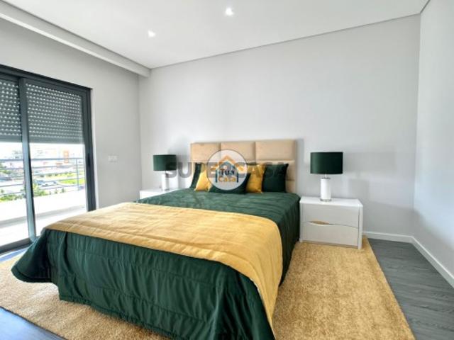 Apartamento T3 com Piscina e Parque Arborizado Projeto