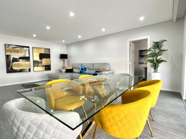 Apartamento T3 novo com piscina Peares/Quelfes 137m² Quelfes