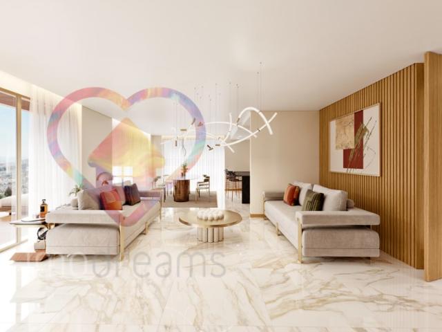 Apartamento T3 com Terraço, Ultimo Piso em Vialonga Lisboa