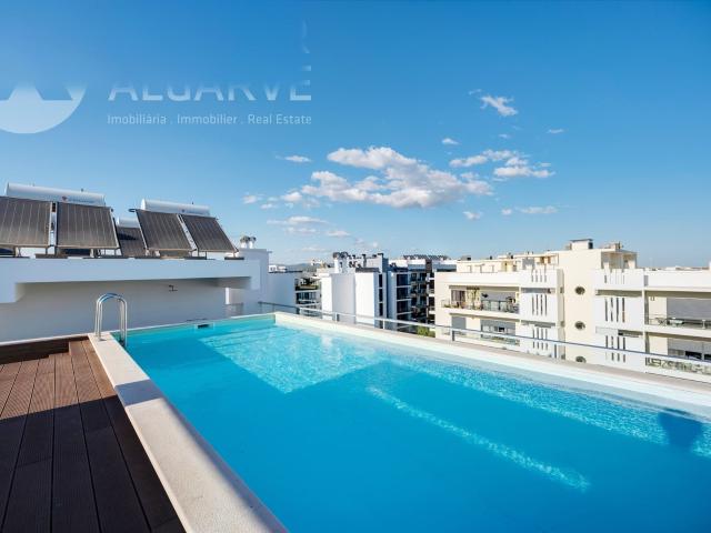 Apartamento T3 com Terraço de 40 m² e Piscina em Faro 186m² Faro Sé e São Pedro
