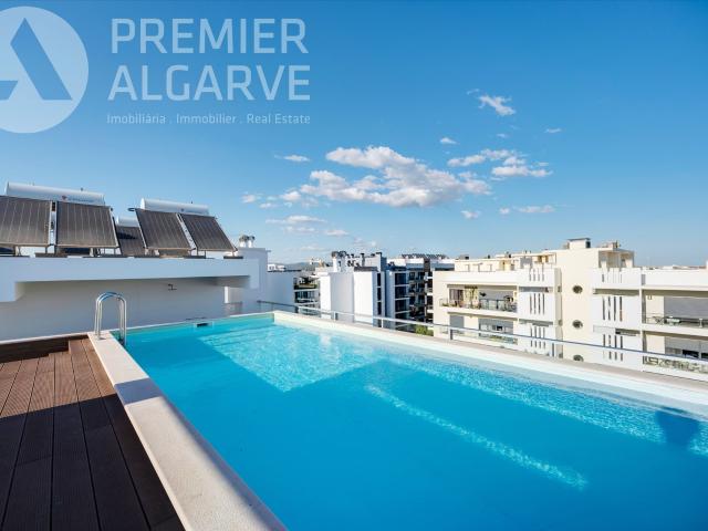 Apartamento T3 com Terraço de 40 m² e Piscina em Faro 186m² Faro Sé e São Pedro