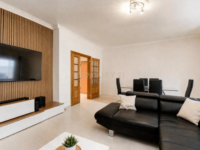 Apartamento T3|Box|Terraço de uso exclusivo