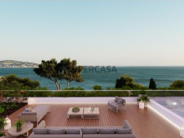 Apartamento T3 com Terraço e Piscina Privada para Venda em Algés, Oeiras, Lisboa