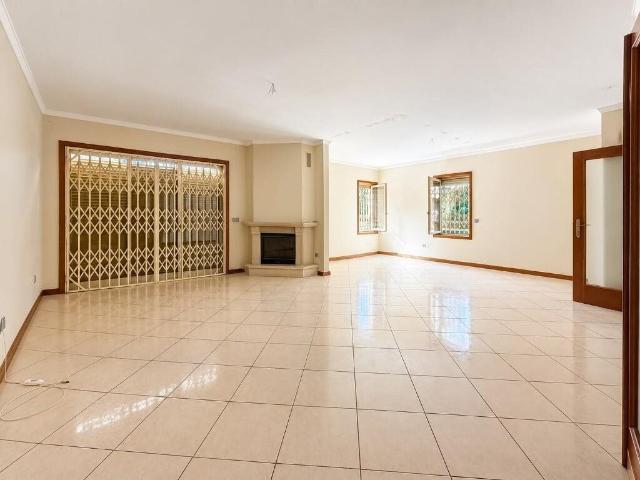 Apartamento T3 com Terraço em Valongo | Roupeiros Embutidos. 132m² Valongo