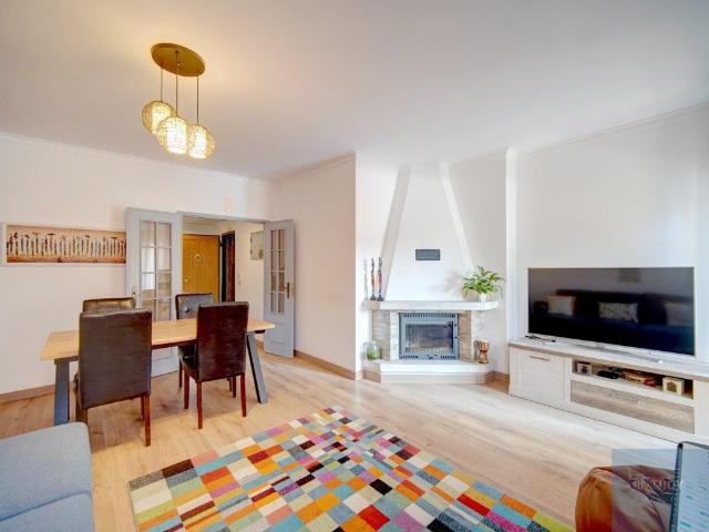 Apartamento T3 com Terraço em Carnaxide 78m² Carnaxide