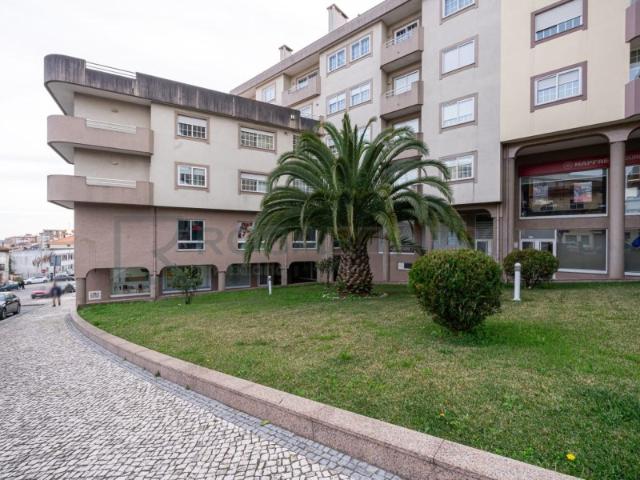 Apartamento T3 com Terraço em Oliveira de Azeméis