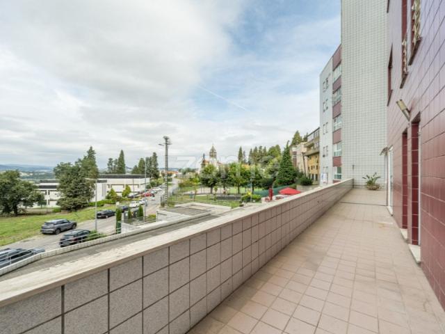Apartamento T3 com terraço em Riba de Ave Vila Nova de Famalicão