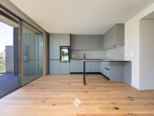 Apartamento T3 Com Terraço no Brito Living 129m² São Félix Da Marinha