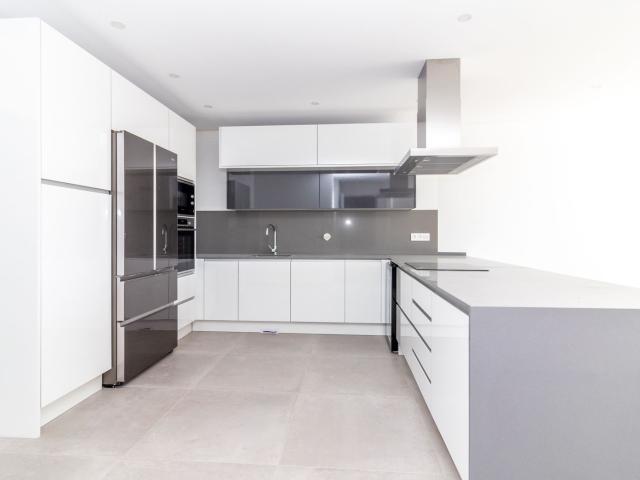 Apartamento T3 com Terraço Privativo