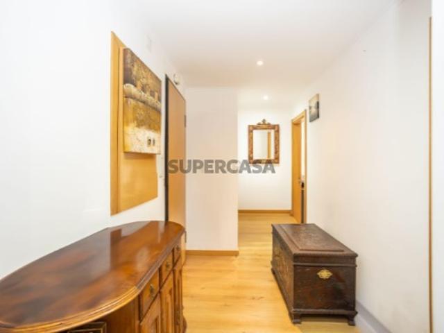 Apartamento T3 com Terraço/Pátio Amadora